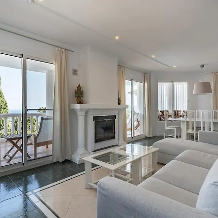Roble Villa *
